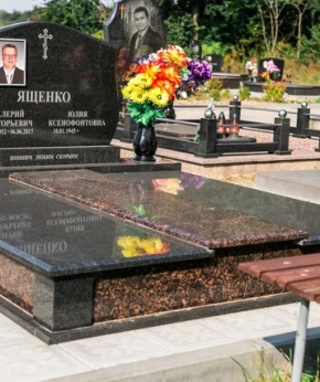 Памятник двойной 13